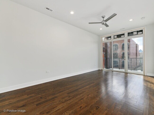 Building Photo - 1511 N Sedgwick St