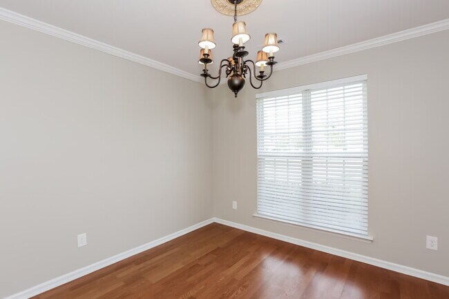 Foto del edificio - 1702 Cottage Creek Rd