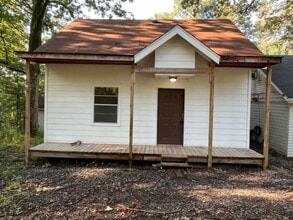 Building Photo - 5031 Hwy 51 S Building Photo - 5031 Hwy 51 S