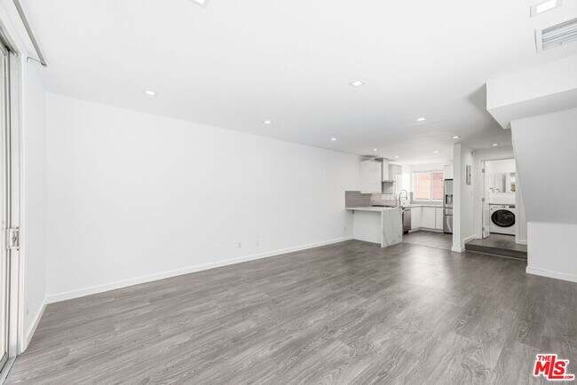 Foto del edificio - 11652 Chenault St