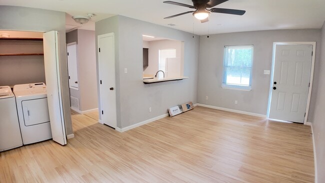 Building Photo - 21 Kandlewood Dr
