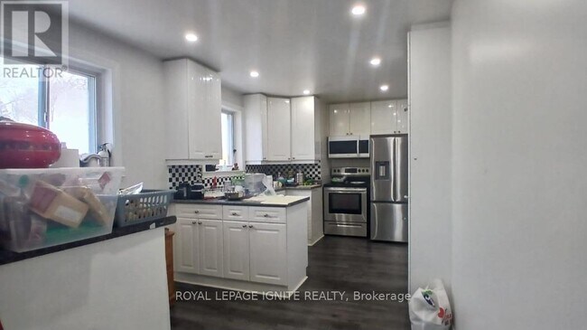 Photo du bâtiment - 21 Humheller Rd