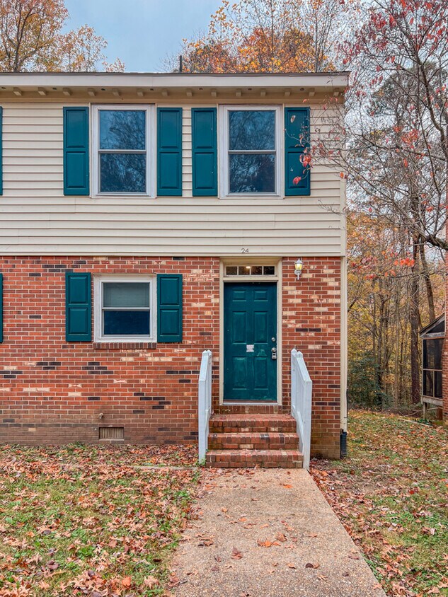 Foto principal - 24 Fox Hill Dr