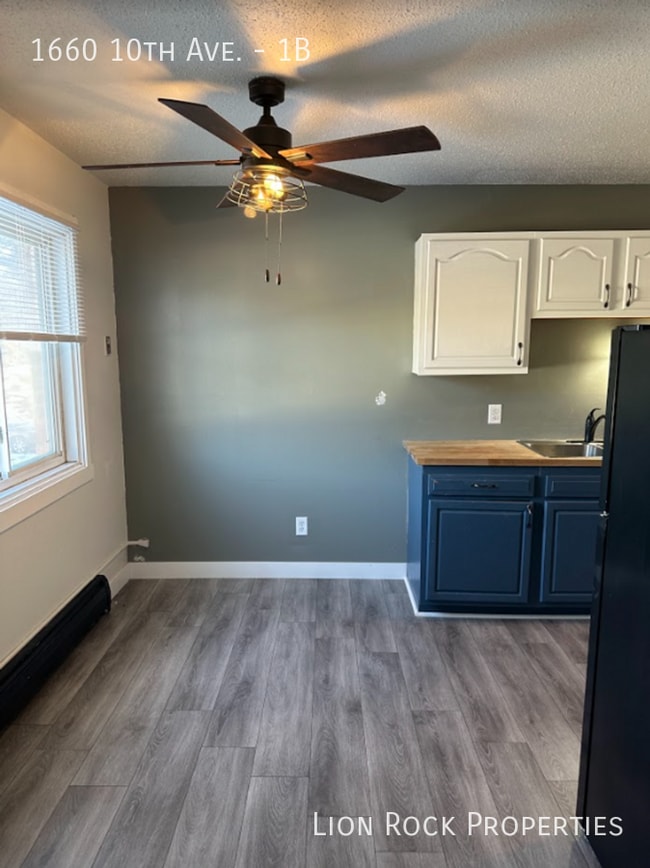 Building Photo - 1660 10th Ave