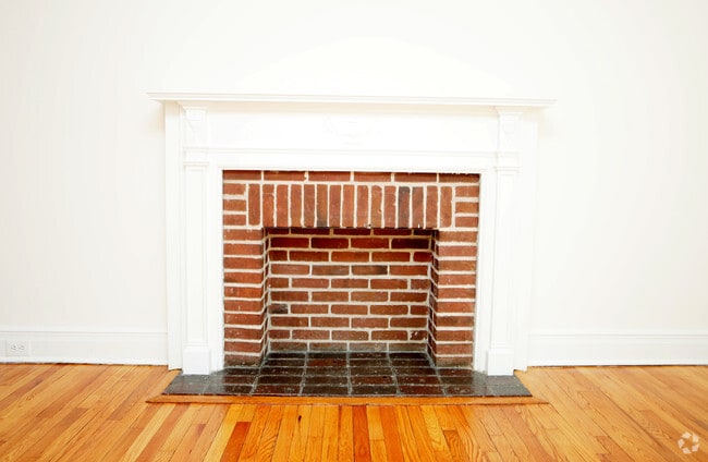 Photo - Carolina Apartments