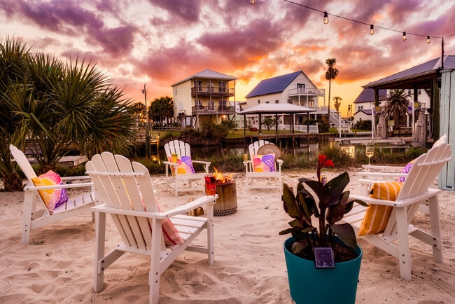 Foto del edificio - 105 W 7th St