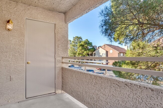 Building Photo - 5026 S Rainbow Blvd