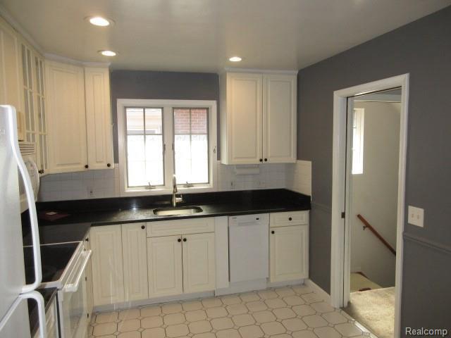 Building Photo - 322 Catalpa Dr