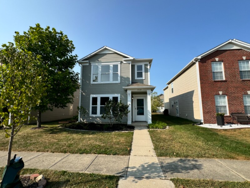 Primary Photo - 10124 Golden Dr