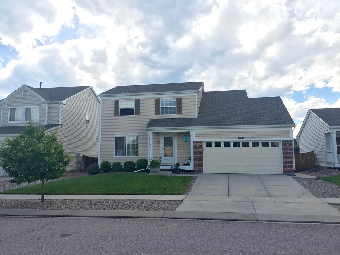 Foto principal - Well Kept 4BD/3BA in Wonderful D-49 Stetso...