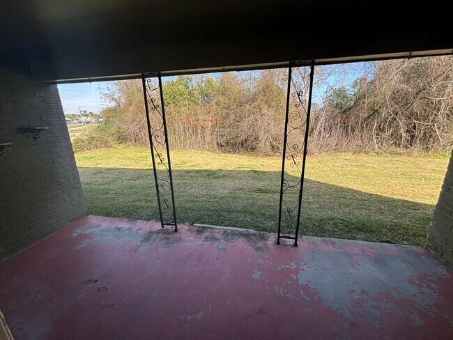 Patio con jardín - 3121 Johnston St