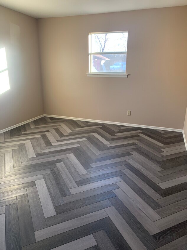 Foto principal - 919 W 24th Pl