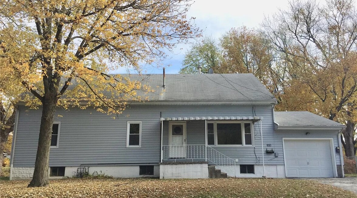Foto principal - 1315 Rixon St