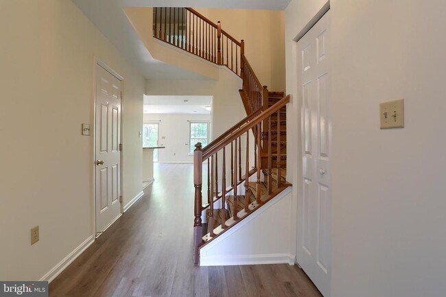 Foto del edificio - 453 Waverly Woods Dr