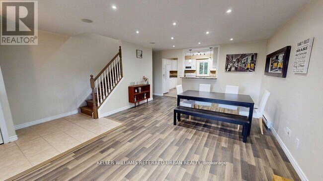 Photo du bâtiment - 311-311 Vesta Rd