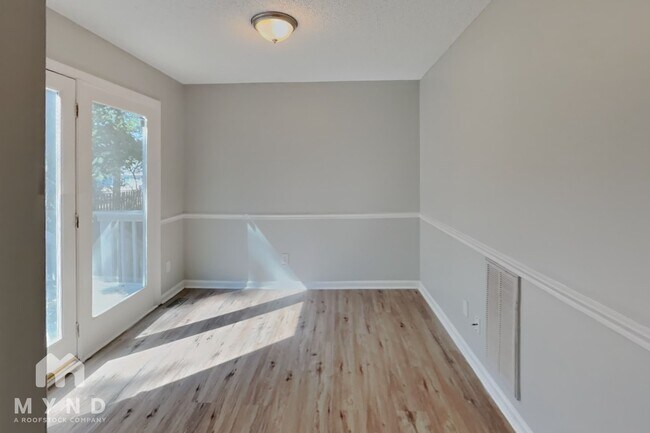 Building Photo - 3617 Abercromby Dr