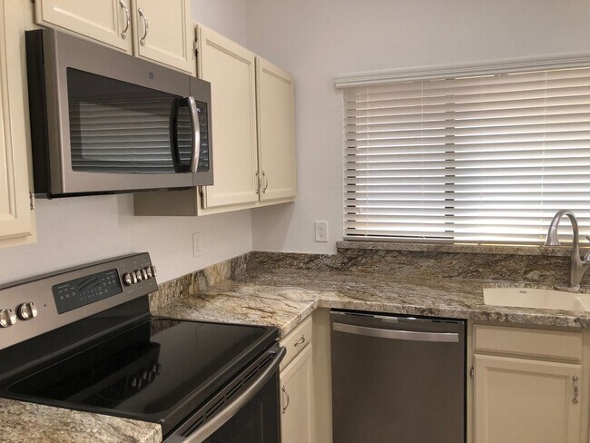Foto del edificio - 2343 Leisure World