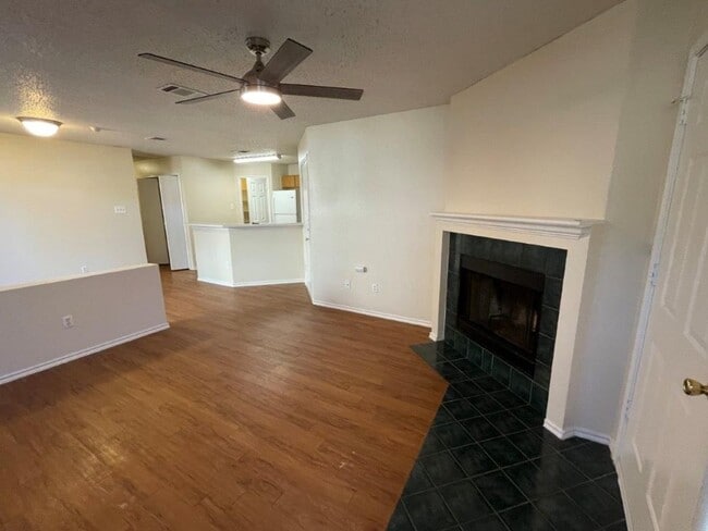 Building Photo - 7209 Aldea Dr