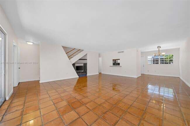 Foto del edificio - 7412 Gary Ave