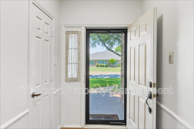 Building Photo - 5407 Ledgestone Dr
