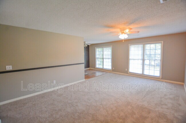 Building Photo - 912 Sea Gull Dr