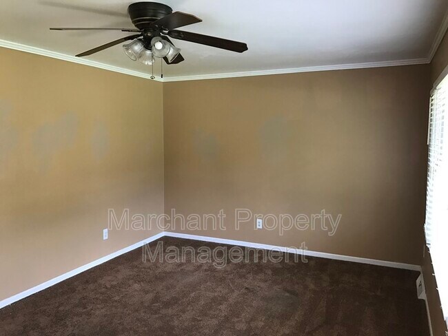 Foto del edificio - 123 Trent Dr