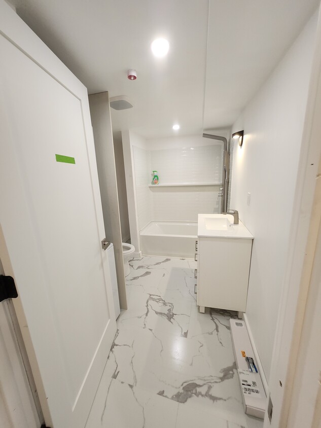 Bathroom - 4 Woodville Ter