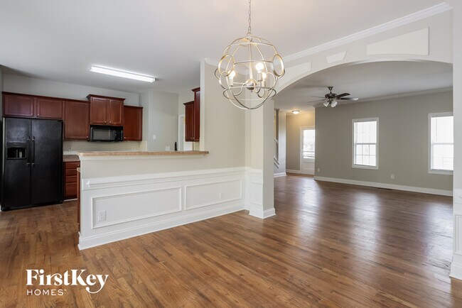 Building Photo - 5975 Windsor Creek Dr