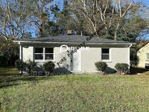 Building Photo - 1612 Acacia St