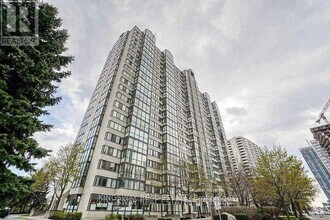 Building Photo - 350-350 Webb Dr