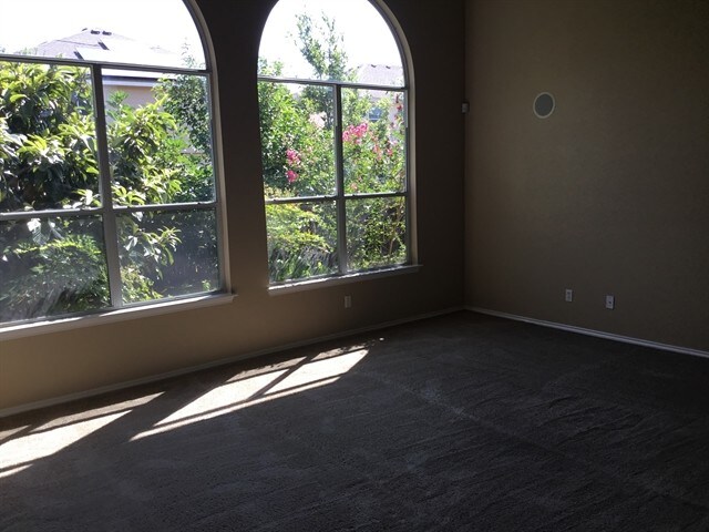Foto del edificio - 24406 Grape Creek Ln