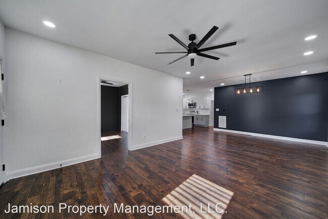 Building Photo - 3 br, 2 bath House - 726 Marble St