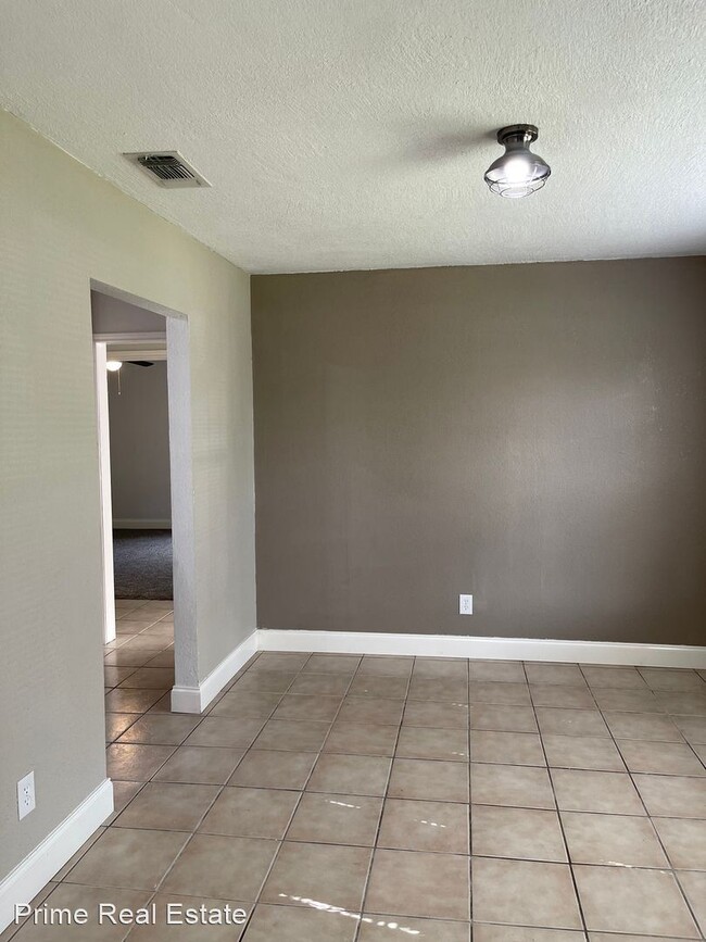 Building Photo - 3 br, 1 bath House - 1111 Dewey Avenue