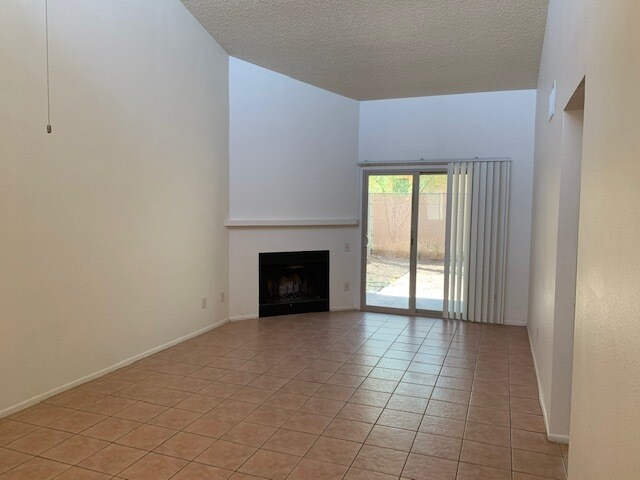 Building Photo - 1503 S Van Buren Ave