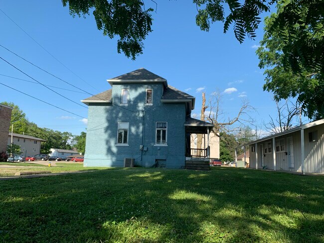 Foto del edificio - 1302 4th St