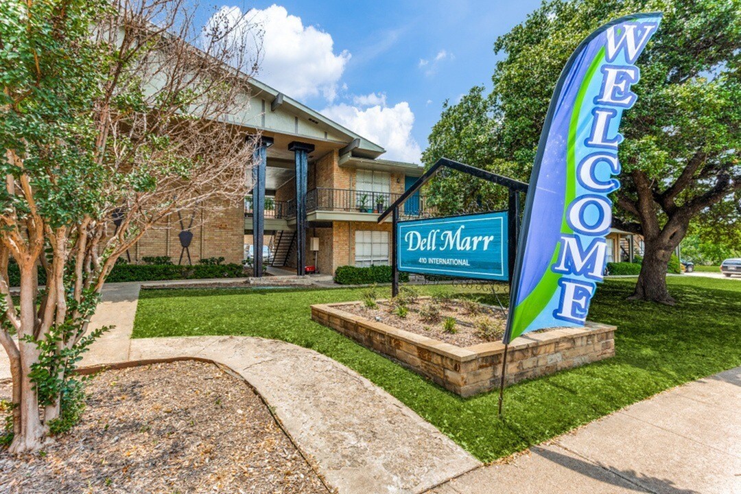 Dell Marr/Allandell Apartments in Garland, TX