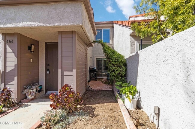 Building Photo - 646 Via Colinas