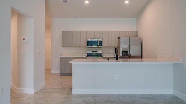 Foto del edificio - 4606 SW 8th Ct