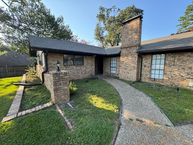 Building Photo - 1524 Timber Creek Dr