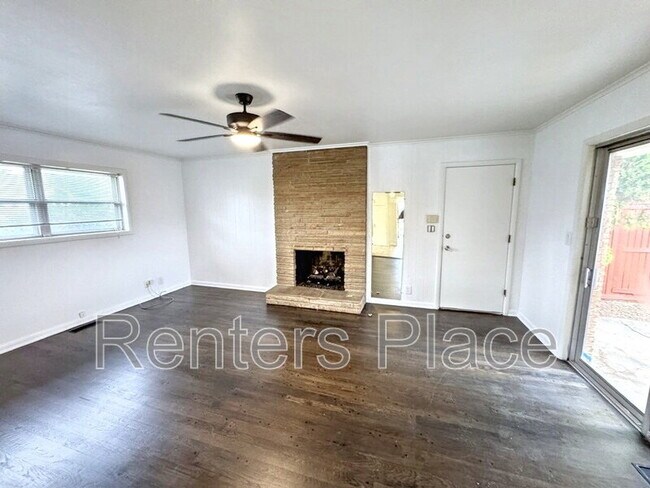 Foto del edificio - 1738 S 74th Ave E