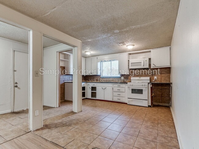 Photo - 4012 Parkwoods Lane House
