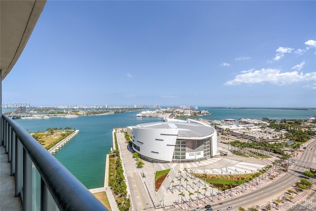 Building Photo - 888 Biscayne Blvd