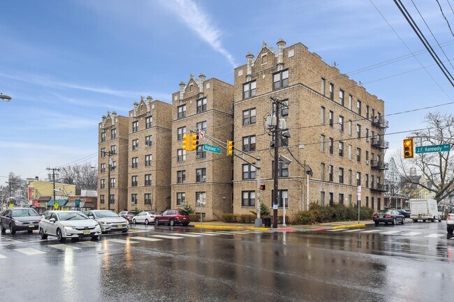 Foto del edificio - 2700 John F. Kennedy Blvd