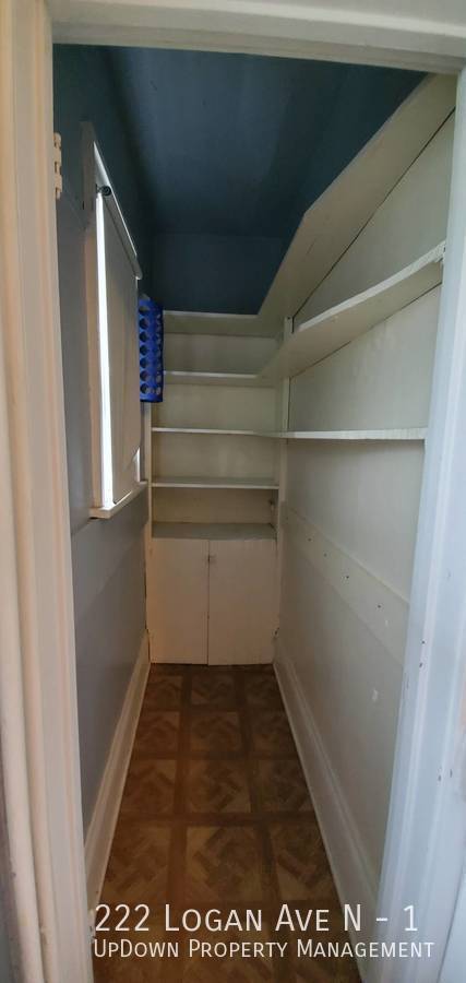 Foto del edificio - 222 N Logan Ave