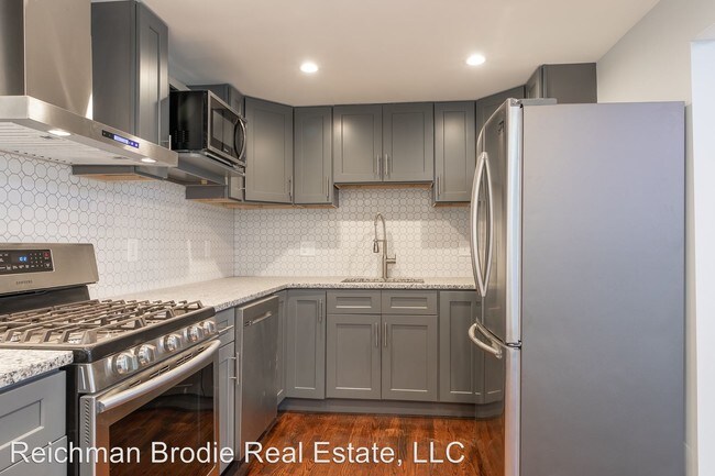 Foto del edificio - 3 br, 2 bath House - 176 Montowese