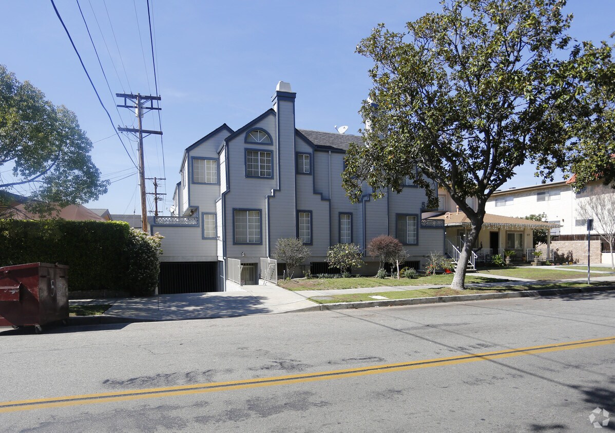Building Photo - 515 Concord St