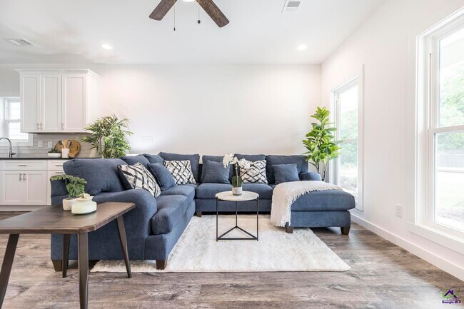 Building Photo - 106 Leisure Pointe Rd