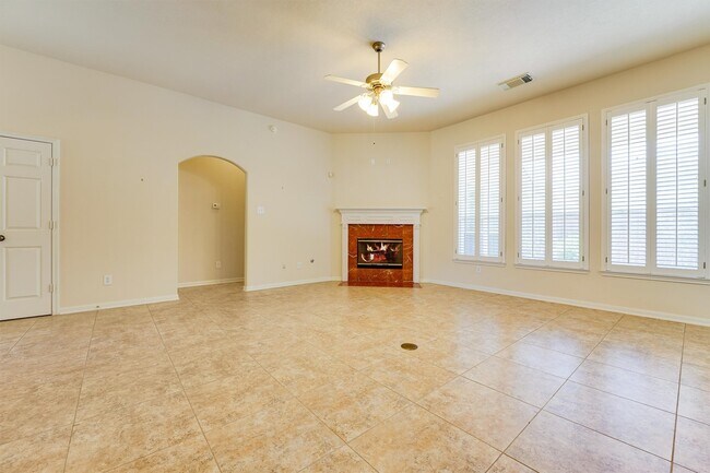 Foto del edificio - 26619 Summerbend Hollow Ln
