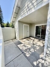 Building Photo - 133 Argall Way