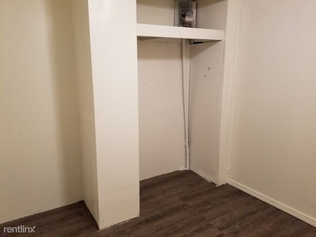 Building Photo - 2 br, 1 bath Mobile Home - 3337 Craney St